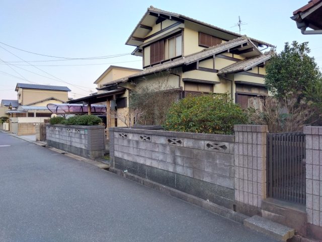 小倉南区下貫1丁目 古家付き100坪の売土地が完売、解体工事、造成工事、上水道引込工事完了